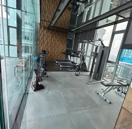 1br At Thonglor Bts Infinitypool Overlooking Banguecoque