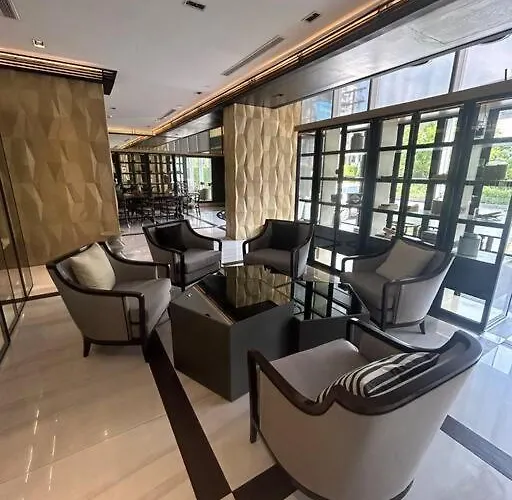 1br At Thonglor Bts Infinitypool Overlooking Apartamento Banguecoque