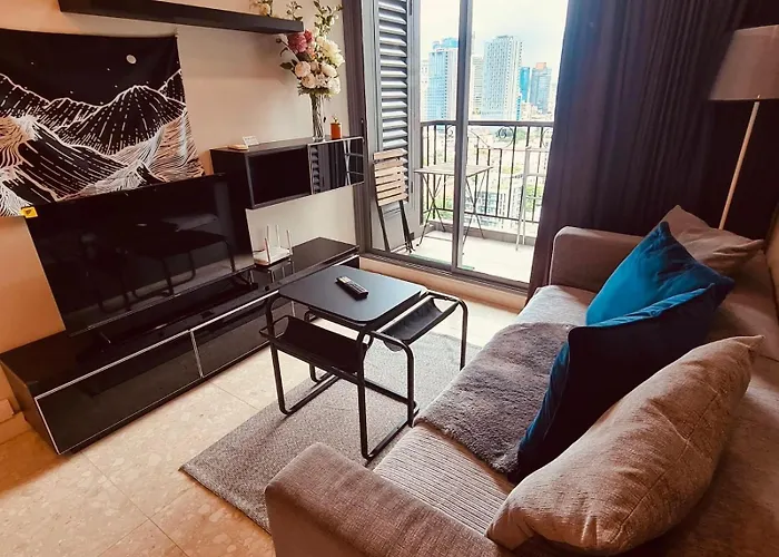 1br At Thonglor Bts Infinitypool Overlooking Banguecoque